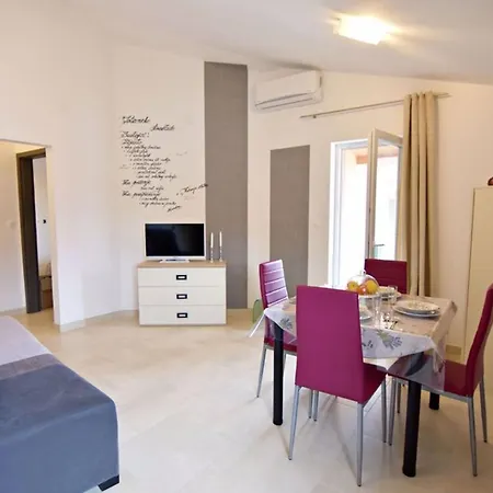 Family Friendly With A Swimming Pool Tar, Porec - 22756 Apartment Tar-Vabriga