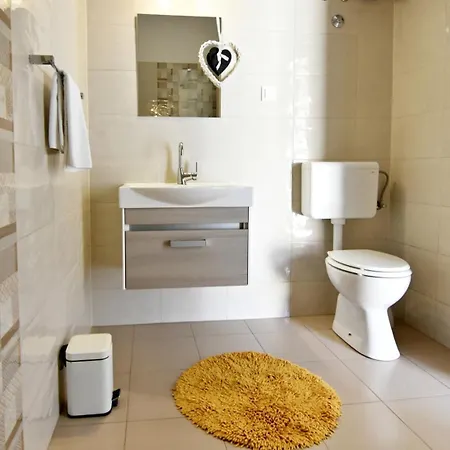 Family-friendly With Swimming Pool Tar - Porec - 22756 Lejlighed