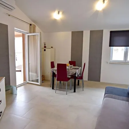 Lejlighed Family-friendly With Swimming Pool Tar - Porec - 22756