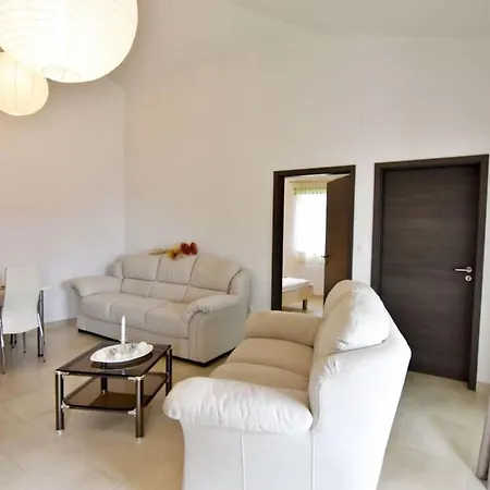 Lejlighed Family-friendly With Swimming Pool Tar - Porec - 22756 *