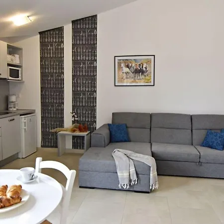 Lejlighed Family-friendly With Swimming Pool Tar - Porec - 22756 Tar-Vabriga