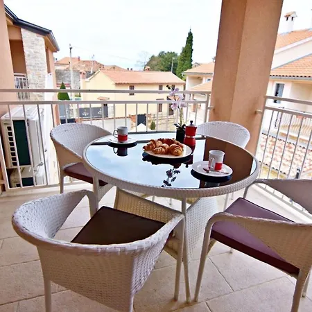 Apartment Family Friendly With A Swimming Pool Tar, Porec - 22756